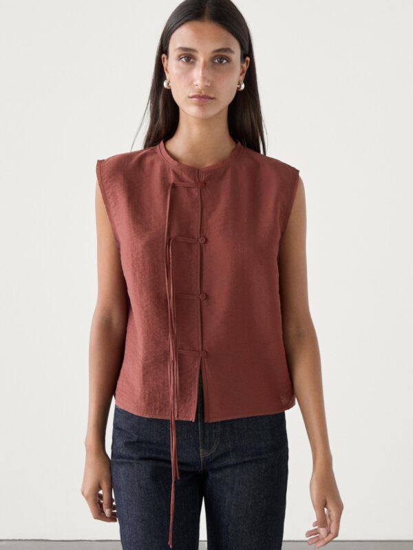 LEAH VEST